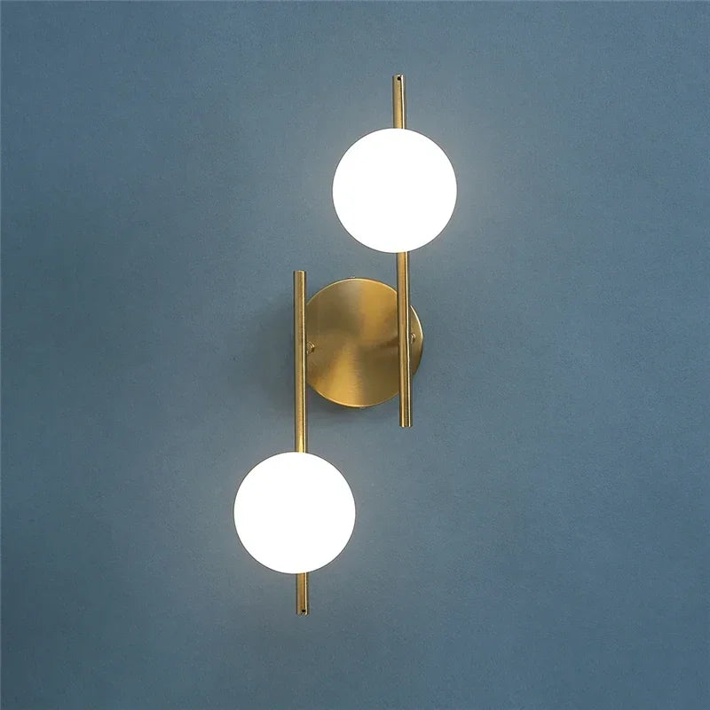 Applique Murale LED Dorée – Boules Verre Opalin G9