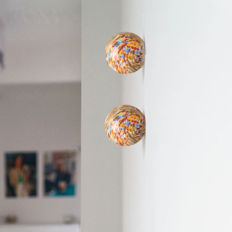 Applique murale LED contemporaine colorée – lampe design en aluminium et verre