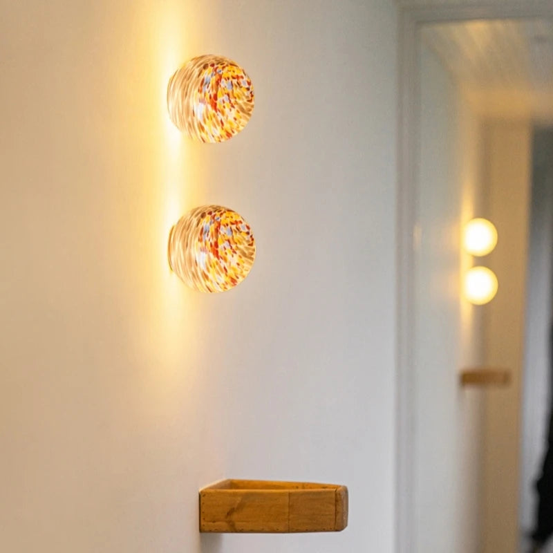 Applique murale LED contemporaine colorée – lampe design en aluminium et verre