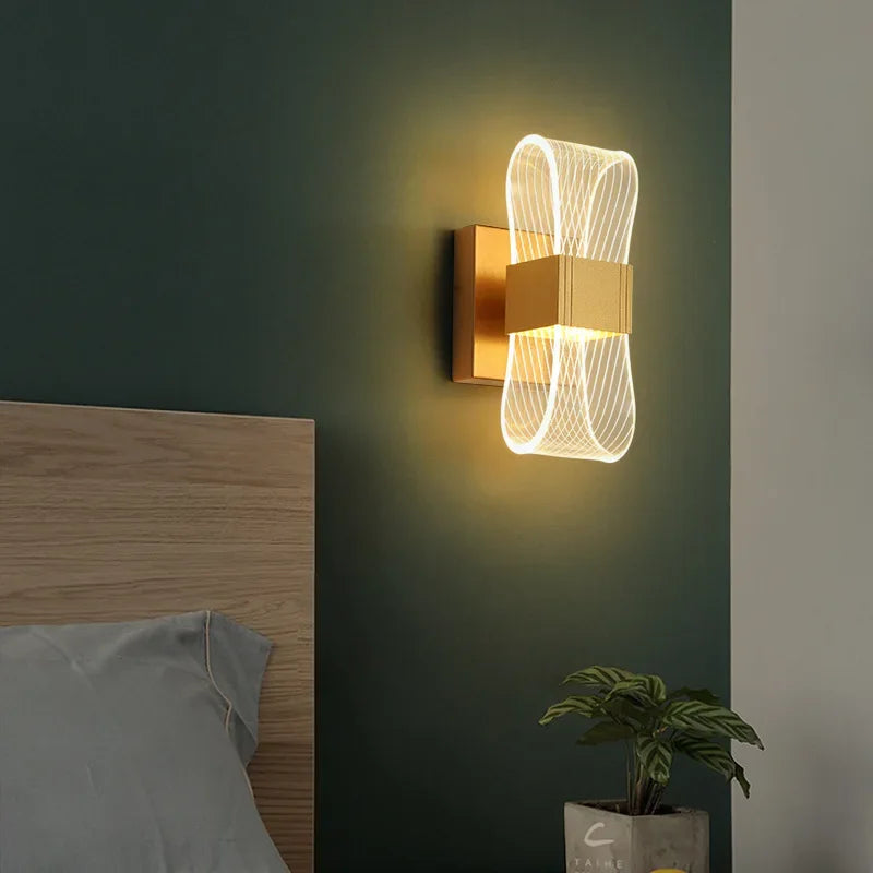 Applique murale LED moderne dorée