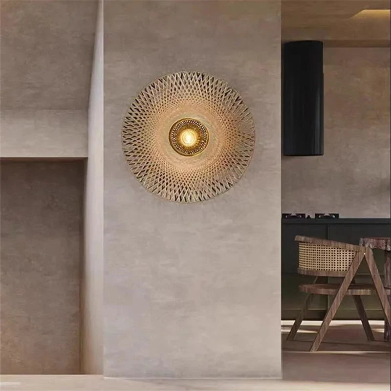Applique murale Wabi-Sabi en rotin LED