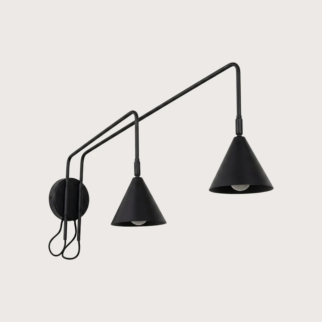 Applique liseuse à long bras et abat-jour conique, coloris noir (2 lumières – avec interrupteur)