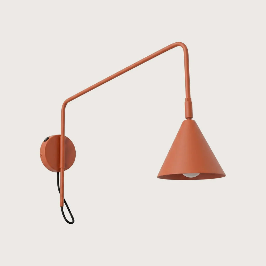 Applique liseuse à long bras et abat-jour conique, coloris ocre rouge (1 lumière – avec interrupteur)