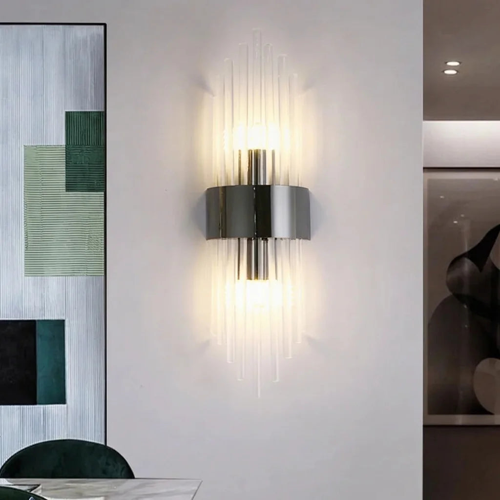 Applique baguettes de cristal noire dans une salle à manger moderne