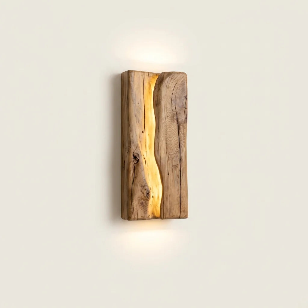 Applique murale en bois massif fendu, lumière chaude dans la faille, 35 cm