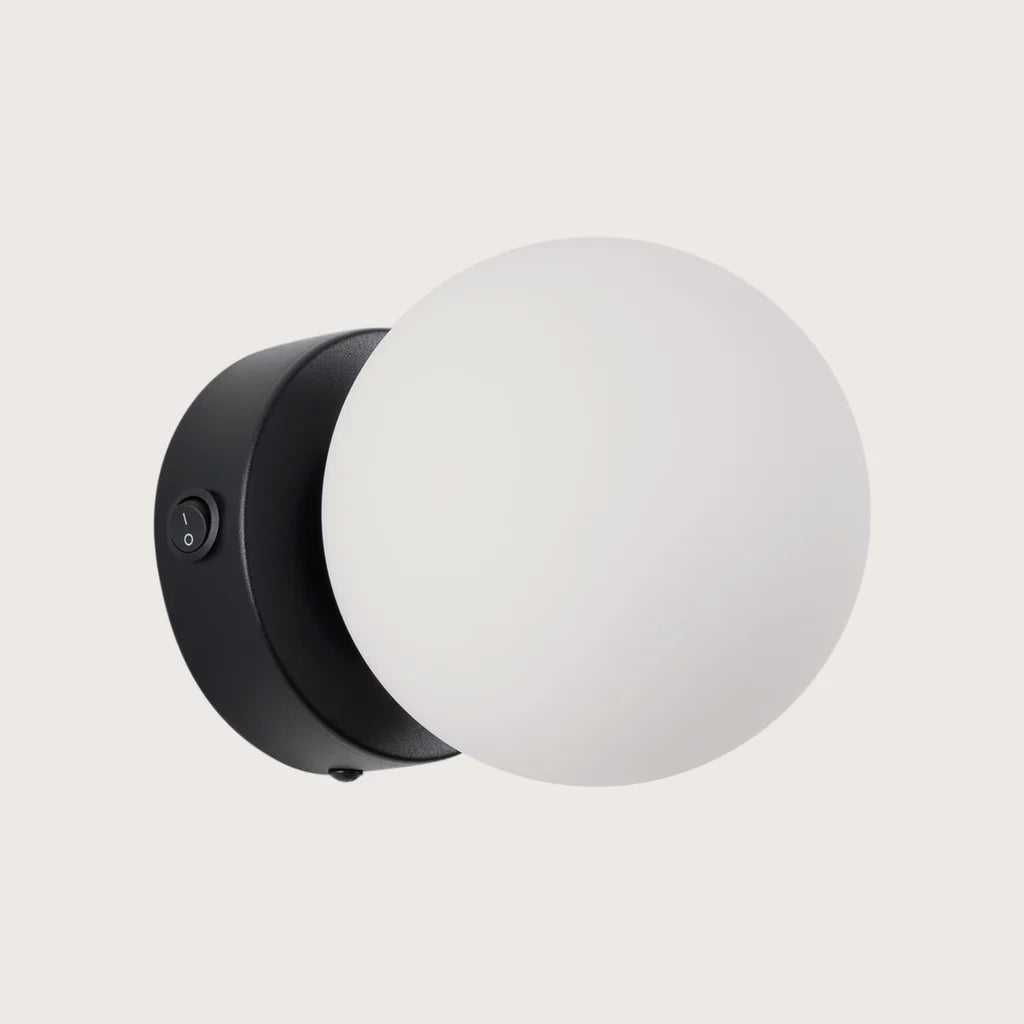 Applique murale boule en verre opalin, coloris noir (Sans interrupteur)