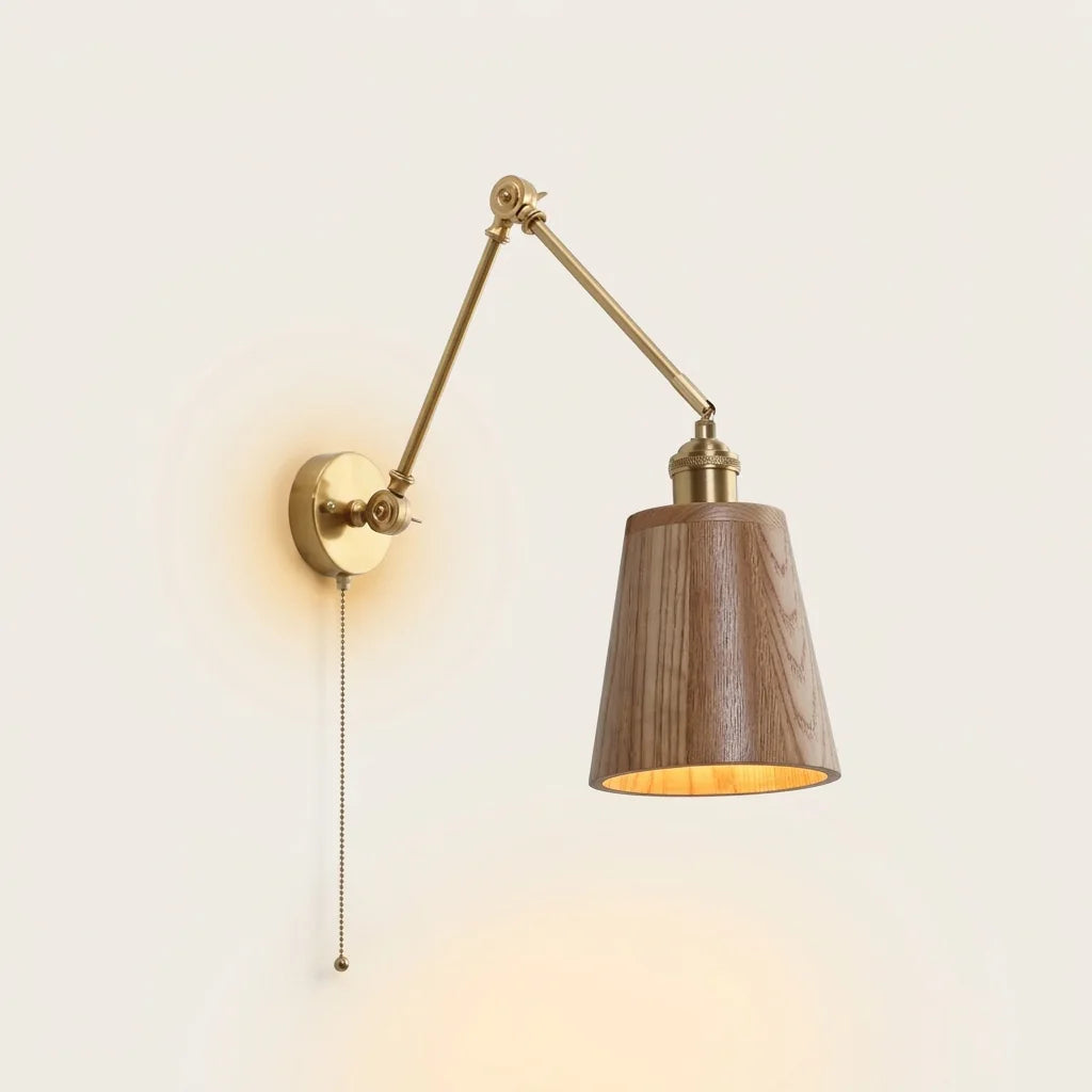 Applique à bras articulé en laiton, abat-jour en bois et tirette