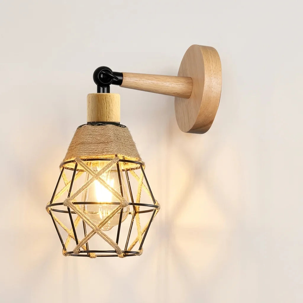 Applique murale cage en fer et corde de chanvre avec bras en bois, allumée