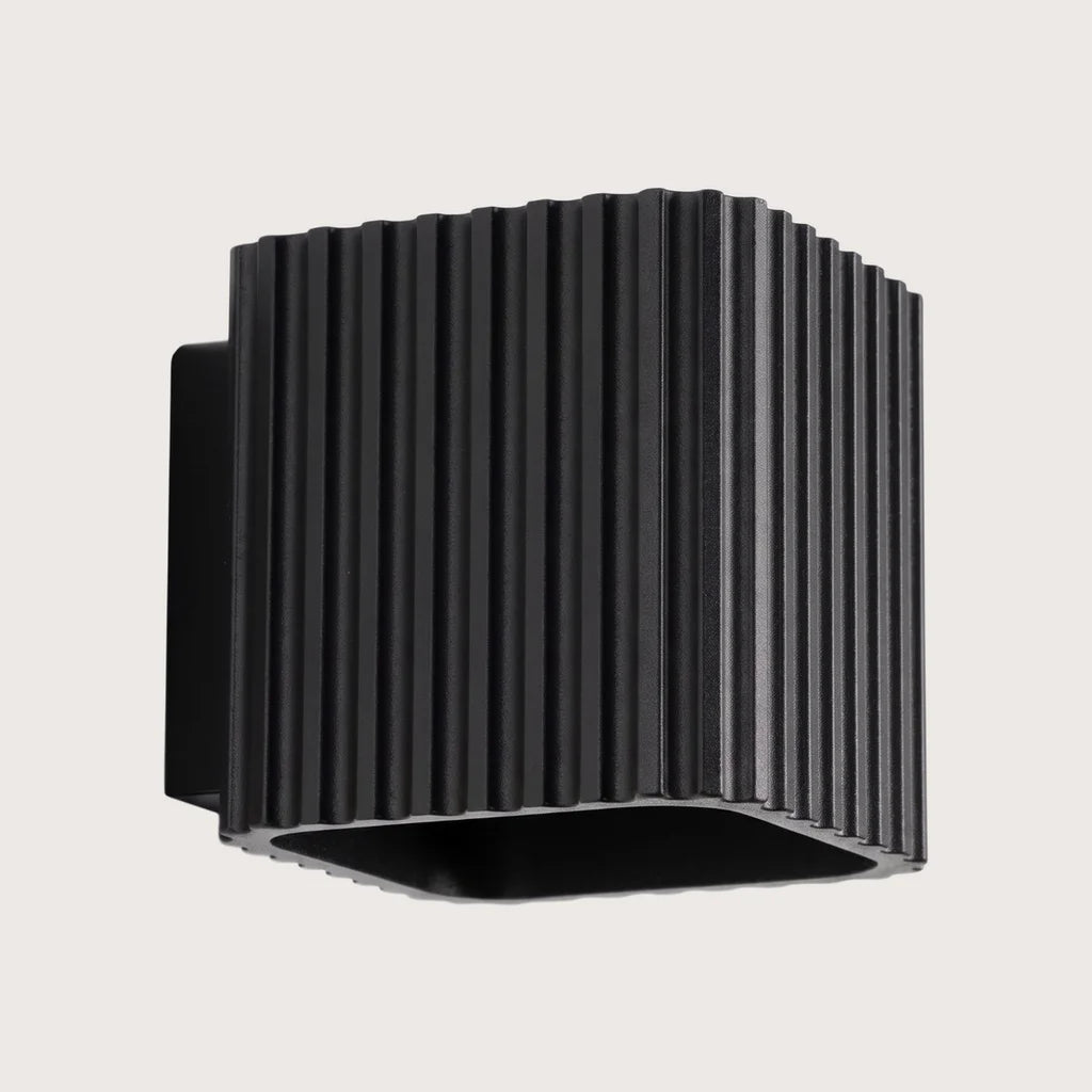 Applique murale carrée cannelée, coloris noir (G9)