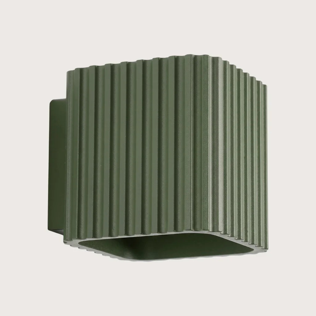 Applique murale carrée cannelée, coloris vert olive (G9)