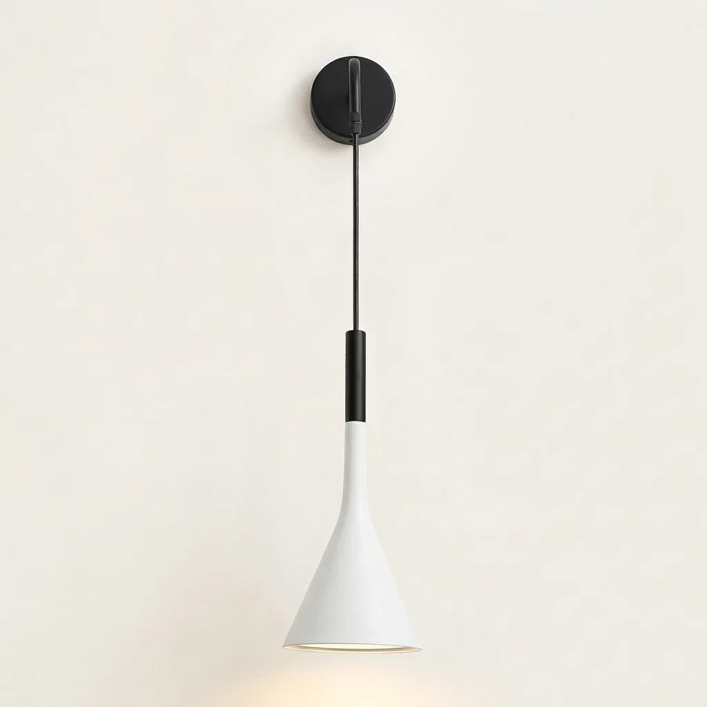 Applique murale suspendue à cône blanc et support noir