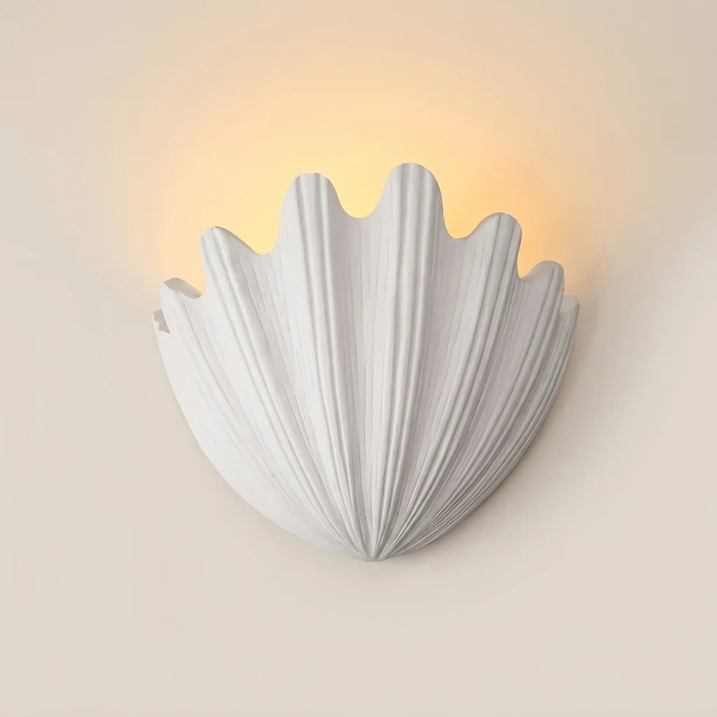 Applique murale coquillage plissé en plâtre blanc, style E