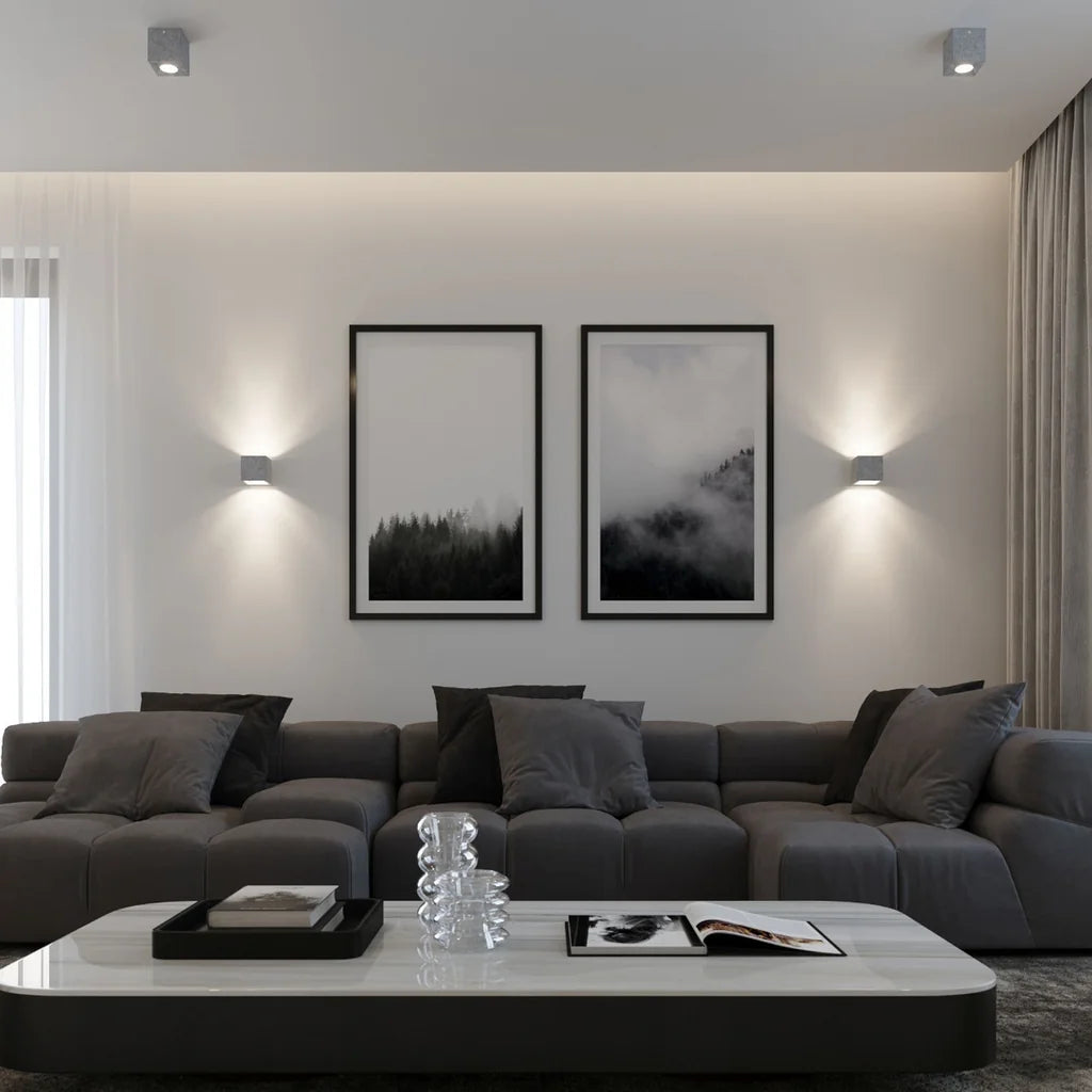 Applique murale cube haut et bas dans un salon