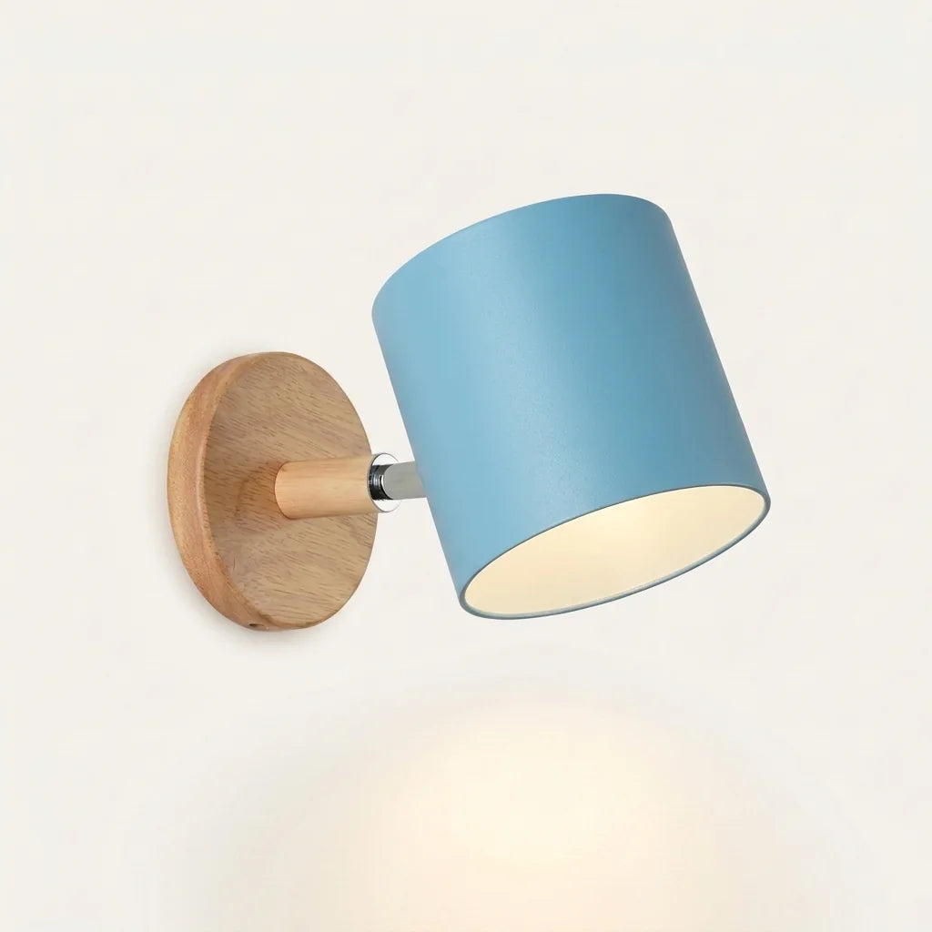Applique murale socle en bois et abat-jour cylindre bleu