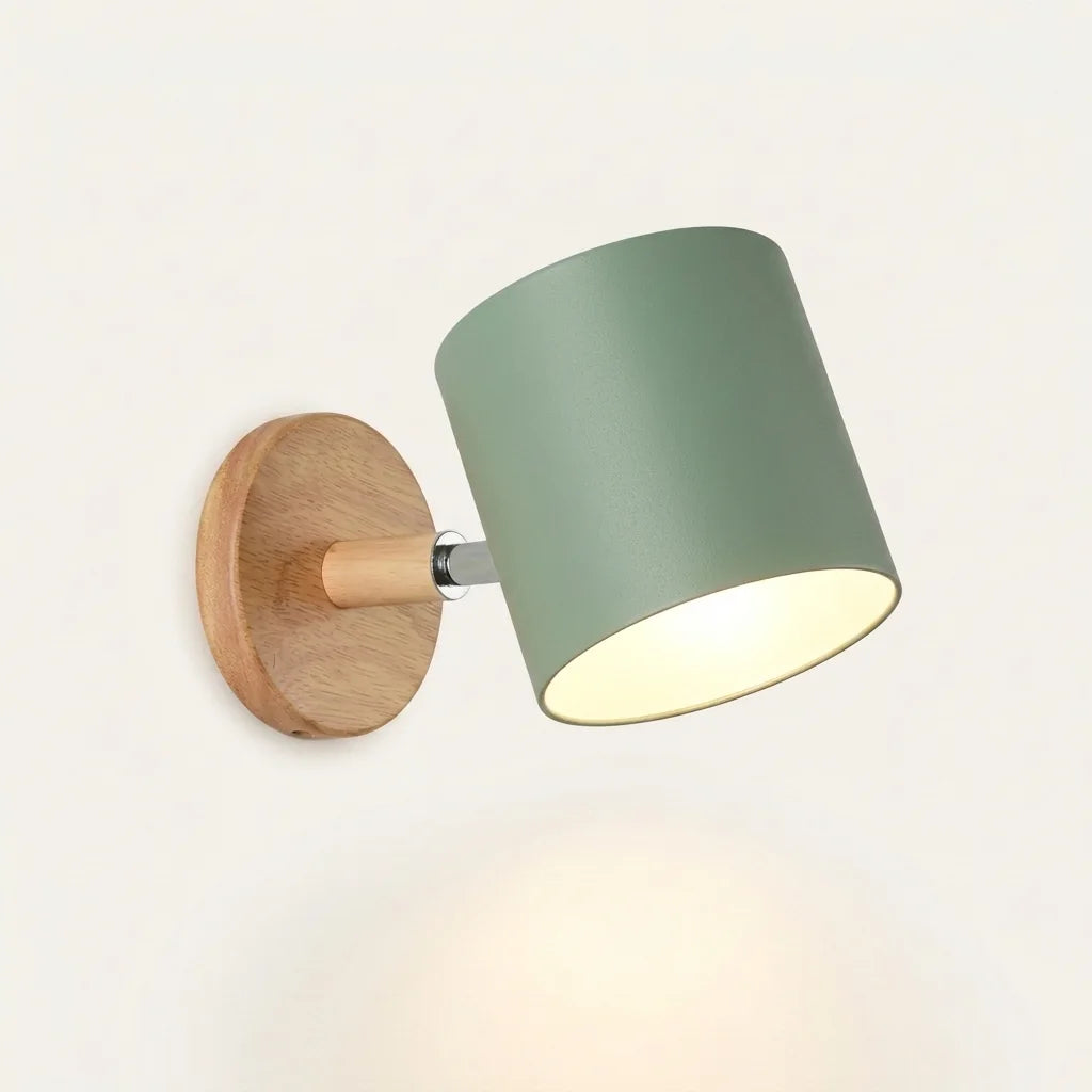 Applique murale socle en bois et abat-jour cylindre vert sauge