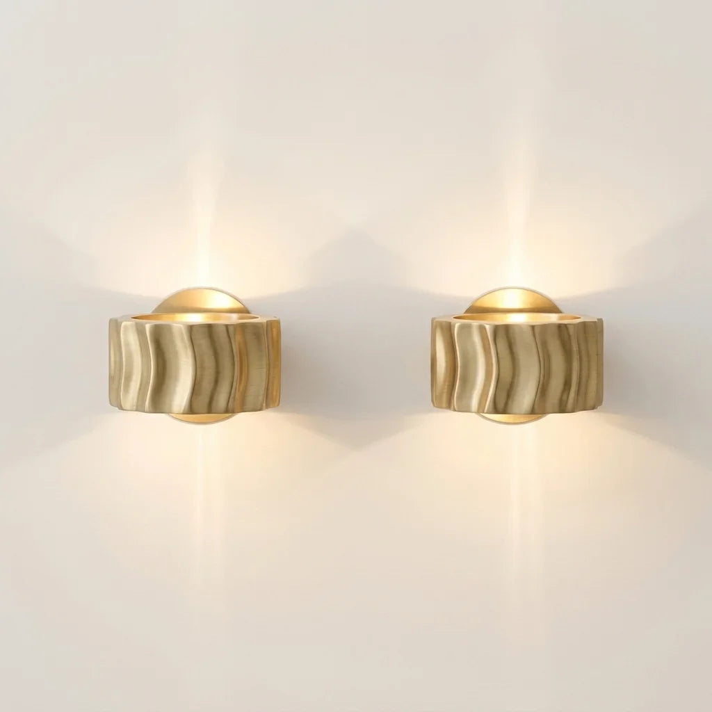 Lot de 2 appliques cylindre dorées festonnées