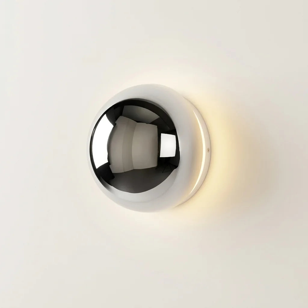 Applique murale demi-sphère miroir argentée, halo lumineux