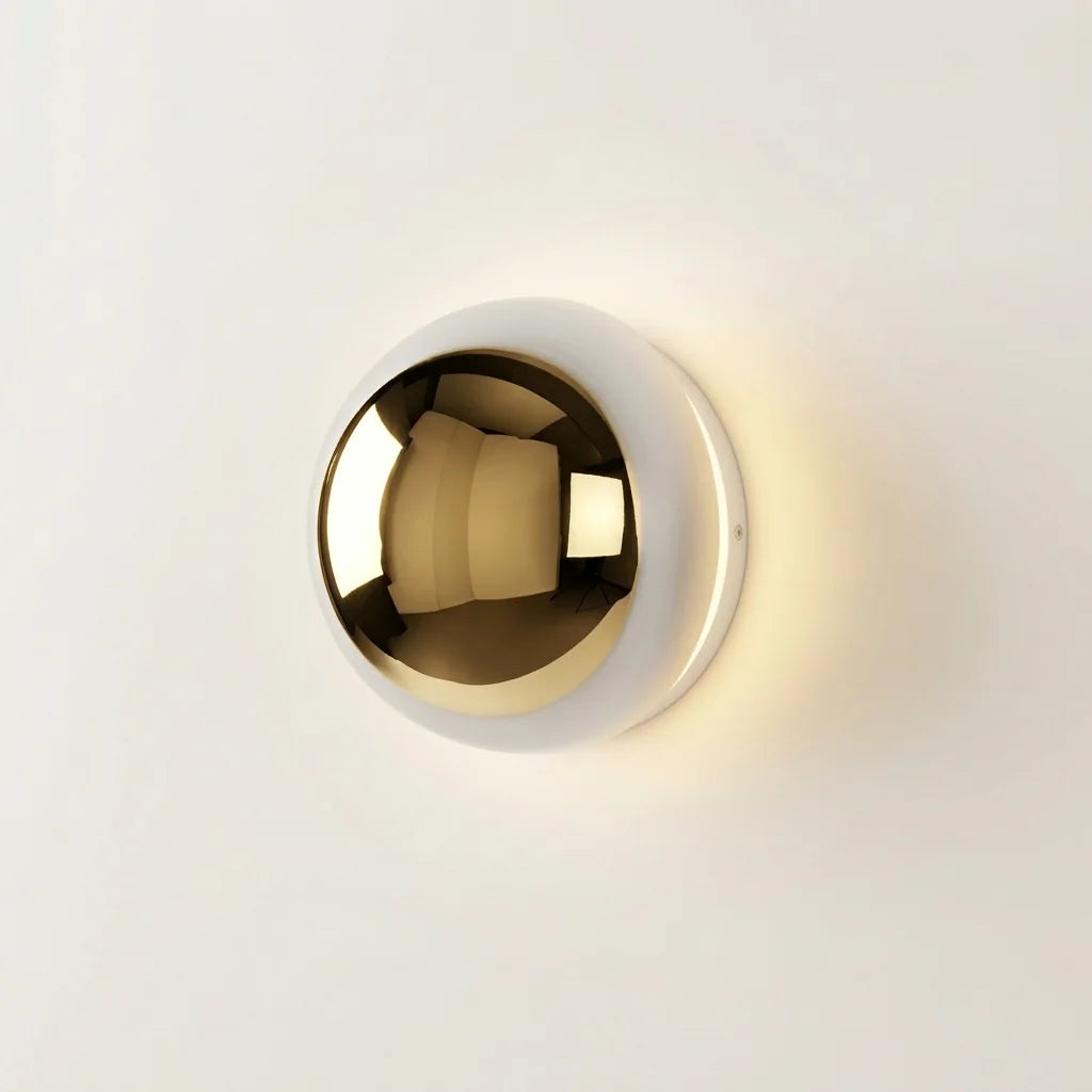 Applique murale demi-sphère miroir dorée, halo lumineux