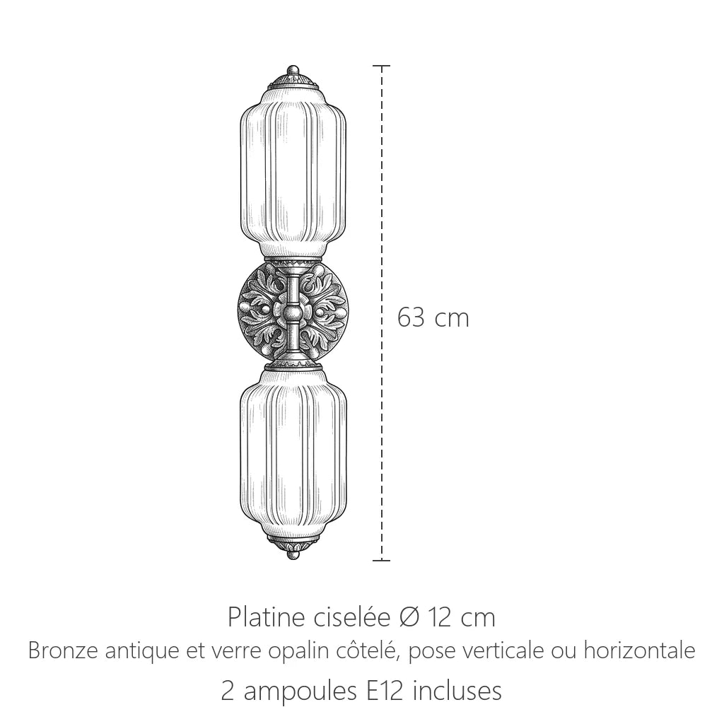 Dimensions de l'applique double opaline : 63 cm, platine Ø 12 cm