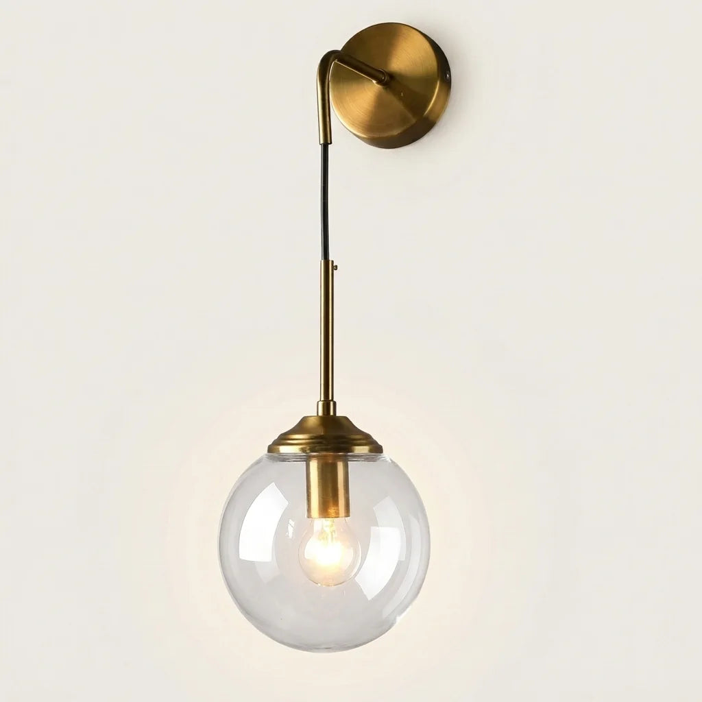Applique murale suspendue dorée et globe en verre transparent