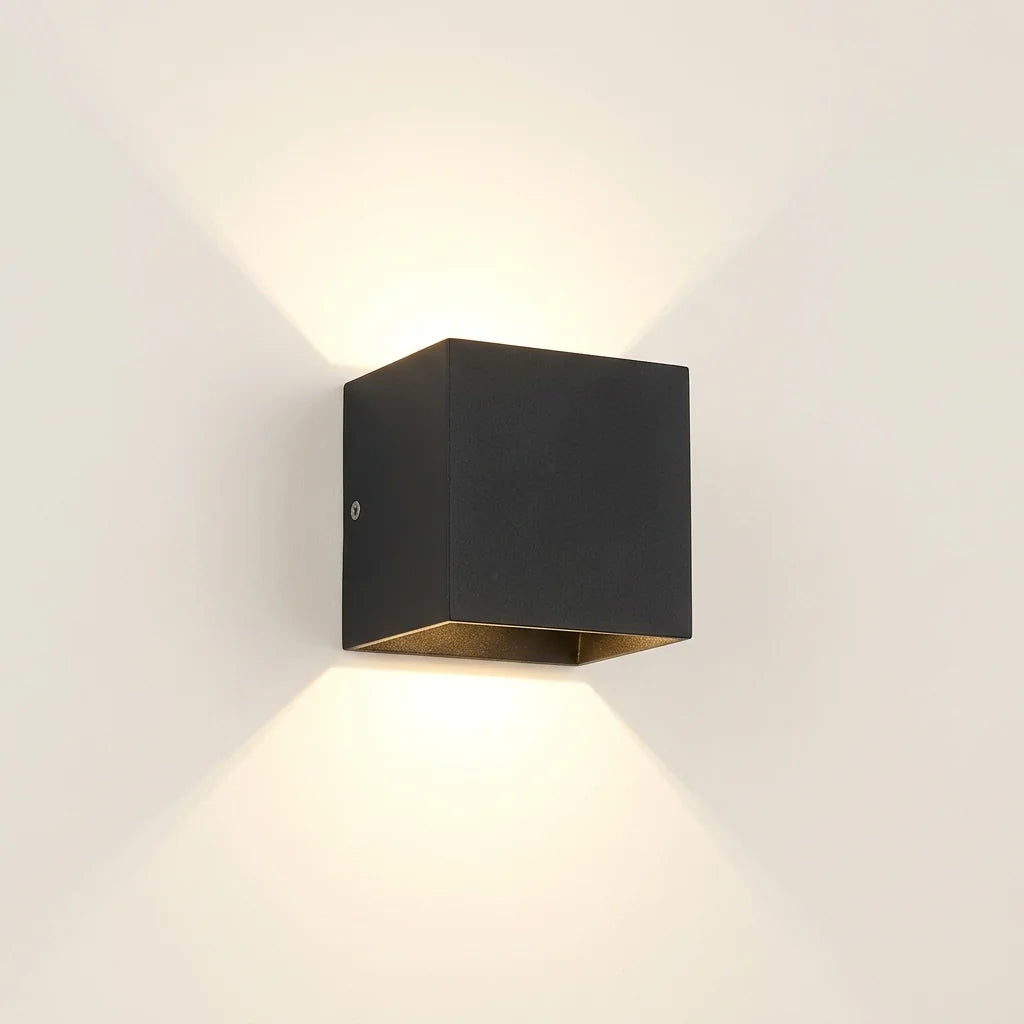Applique murale LED cube noire, faisceaux haut et bas