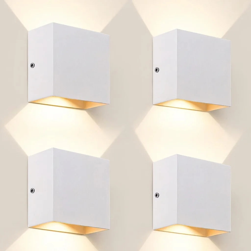 Lot de 4 appliques LED cube blanches, éclairage haut et bas