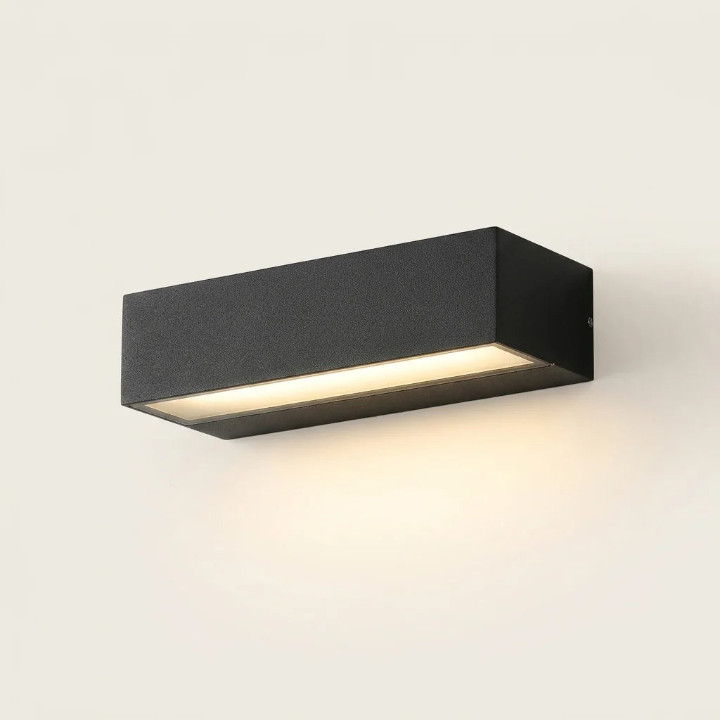 Applique murale LED extérieure IP65 en aluminium noir, allumée