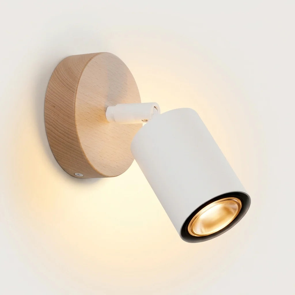Applique murale spot orientable sur platine en bois allumée