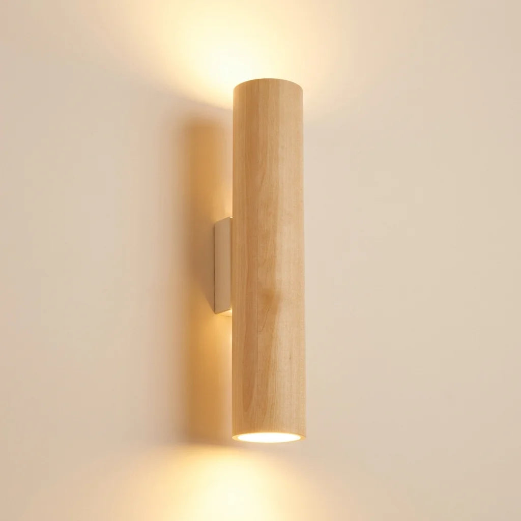 Applique murale tube en bois naturel allumée
