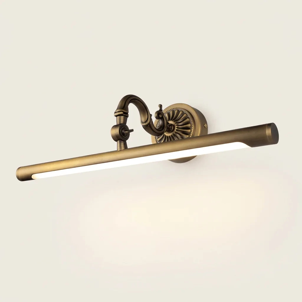 Applique LED pour tableau et miroir en laiton vieilli, rosace ciselée, allumée