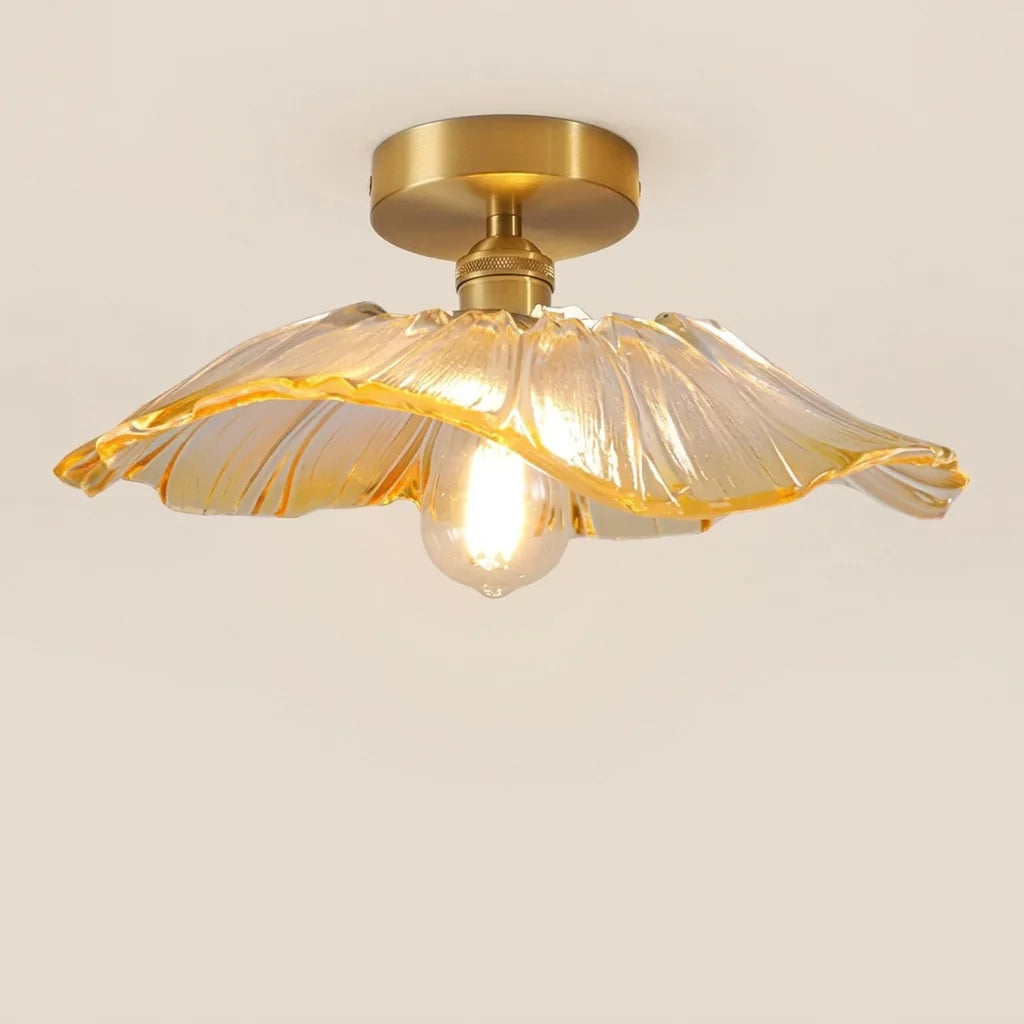 Plafonnier feuille de lotus en verre ambré et rosace laiton