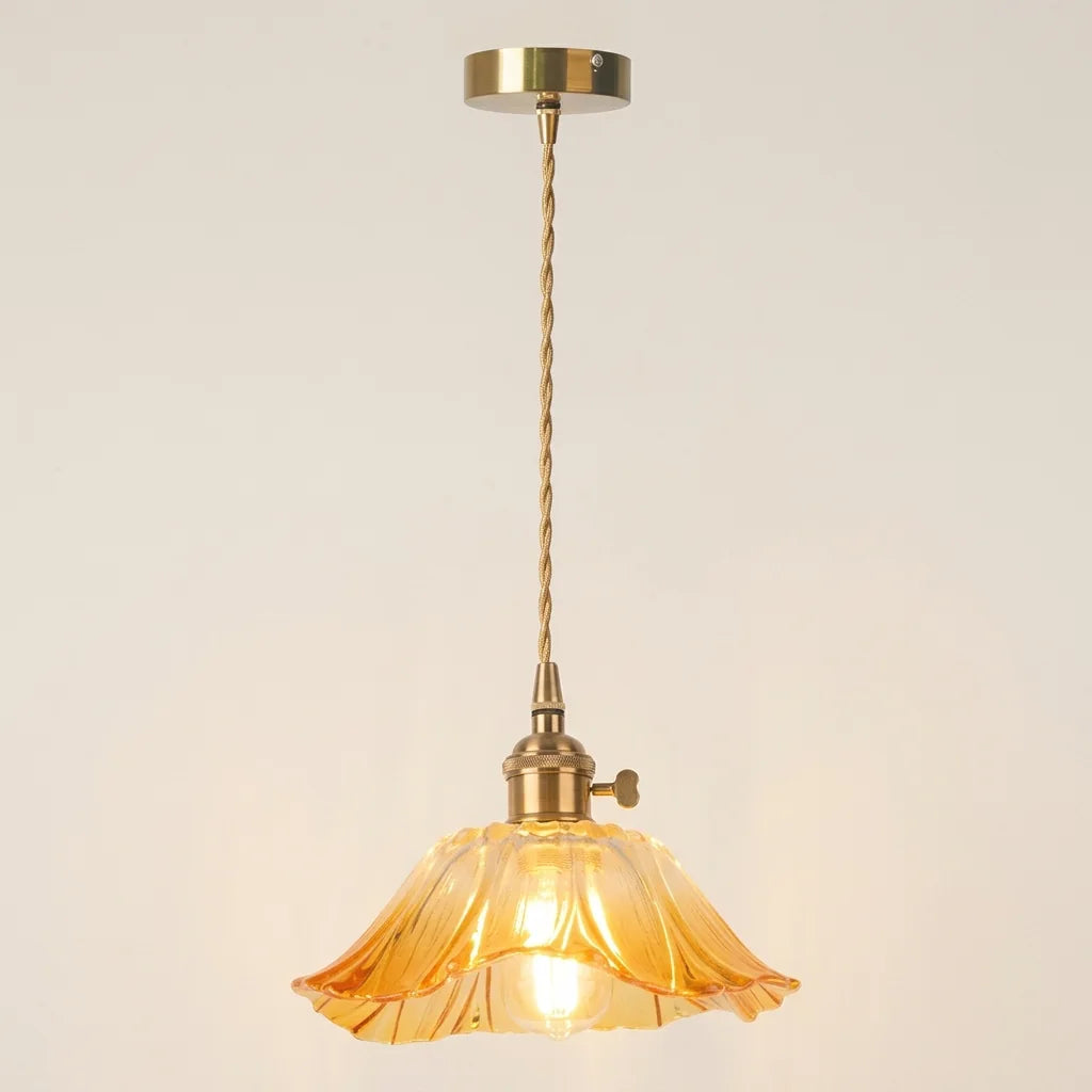 Suspension en verre ambré en forme de cloche