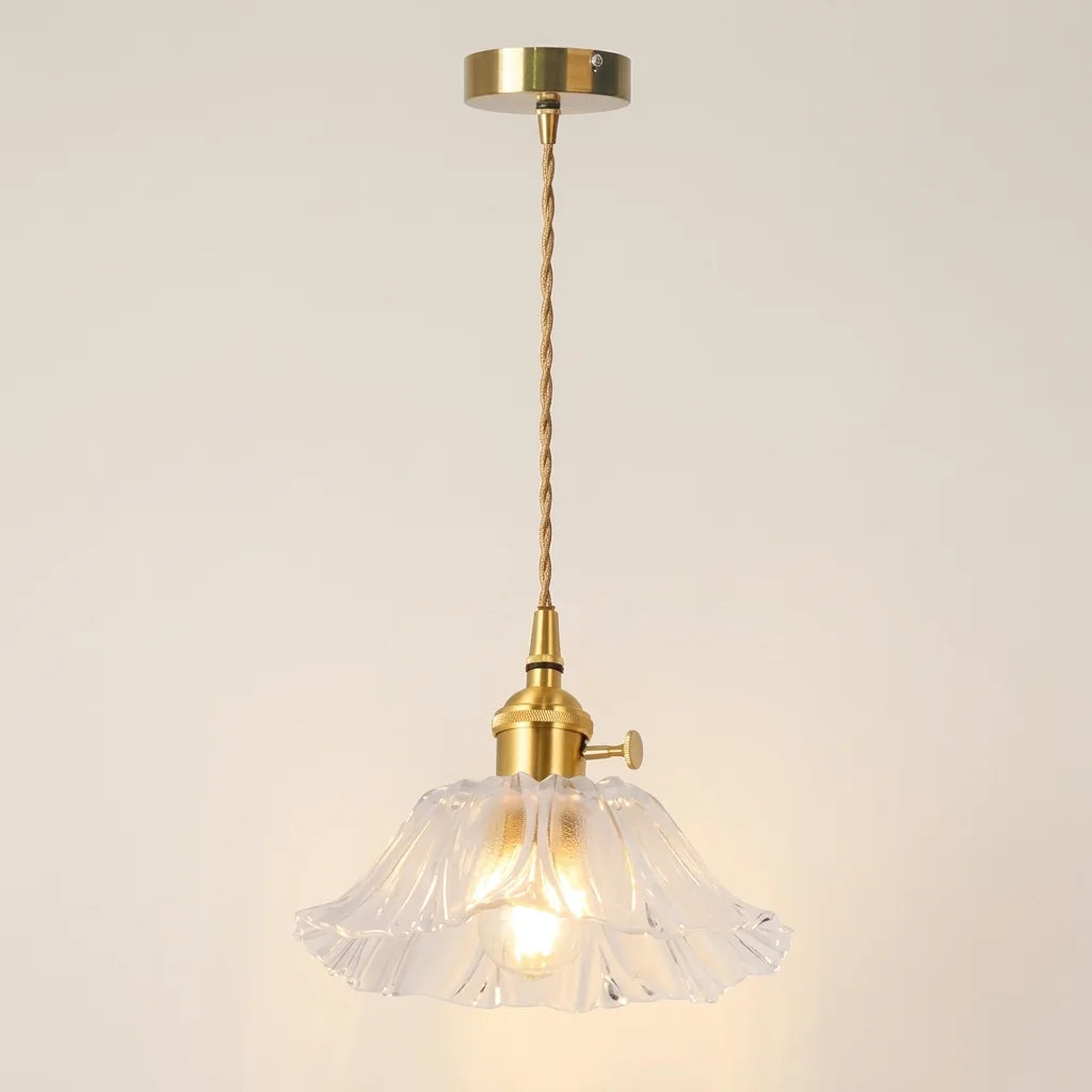 Suspension en verre transparent en forme de cloche