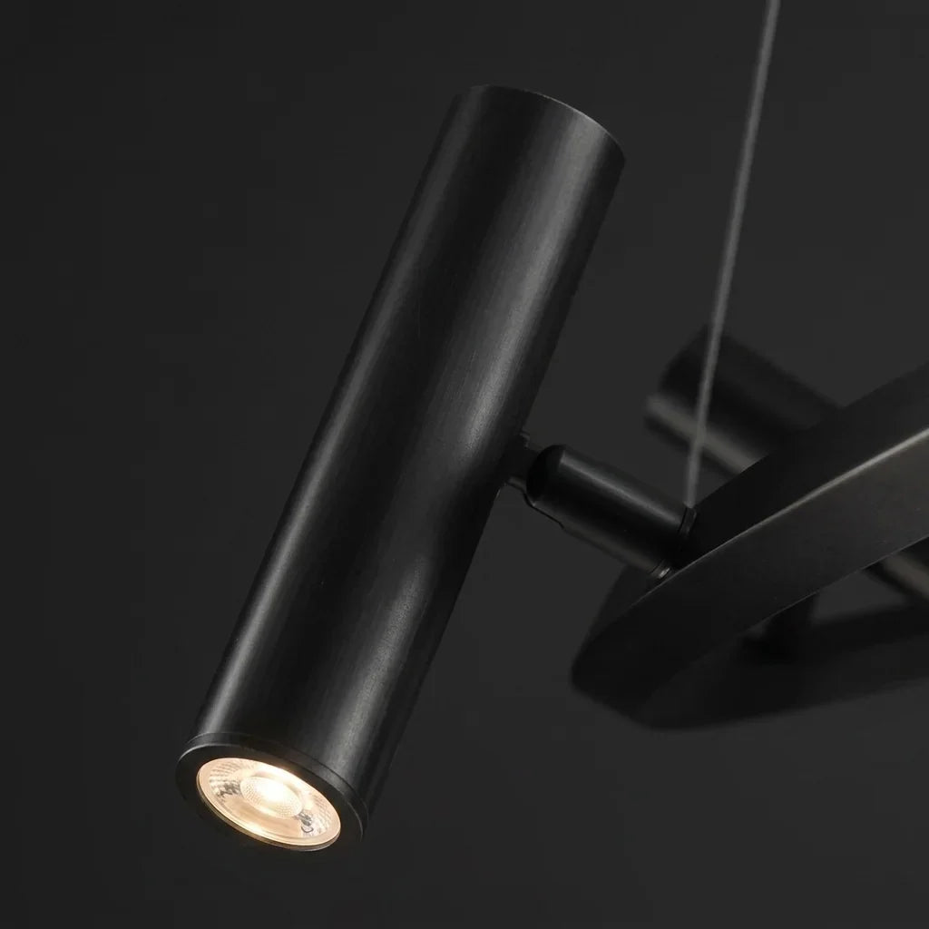 Spot orientable noir mat vu de près