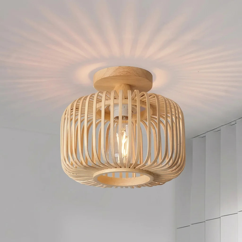 Jeux de lumière rayonnants du bambou au plafond