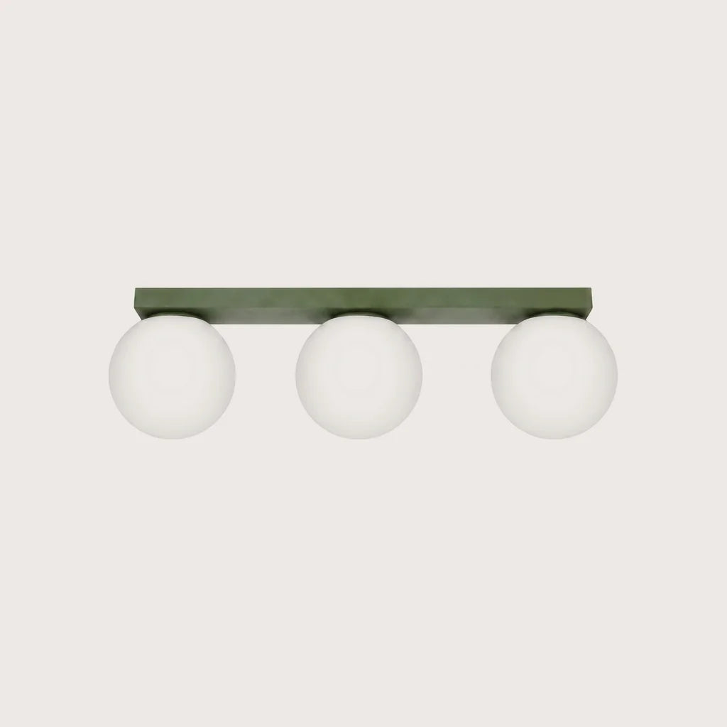 Plafonnier boules en verre opalin, coloris vert olive (3 lumières)