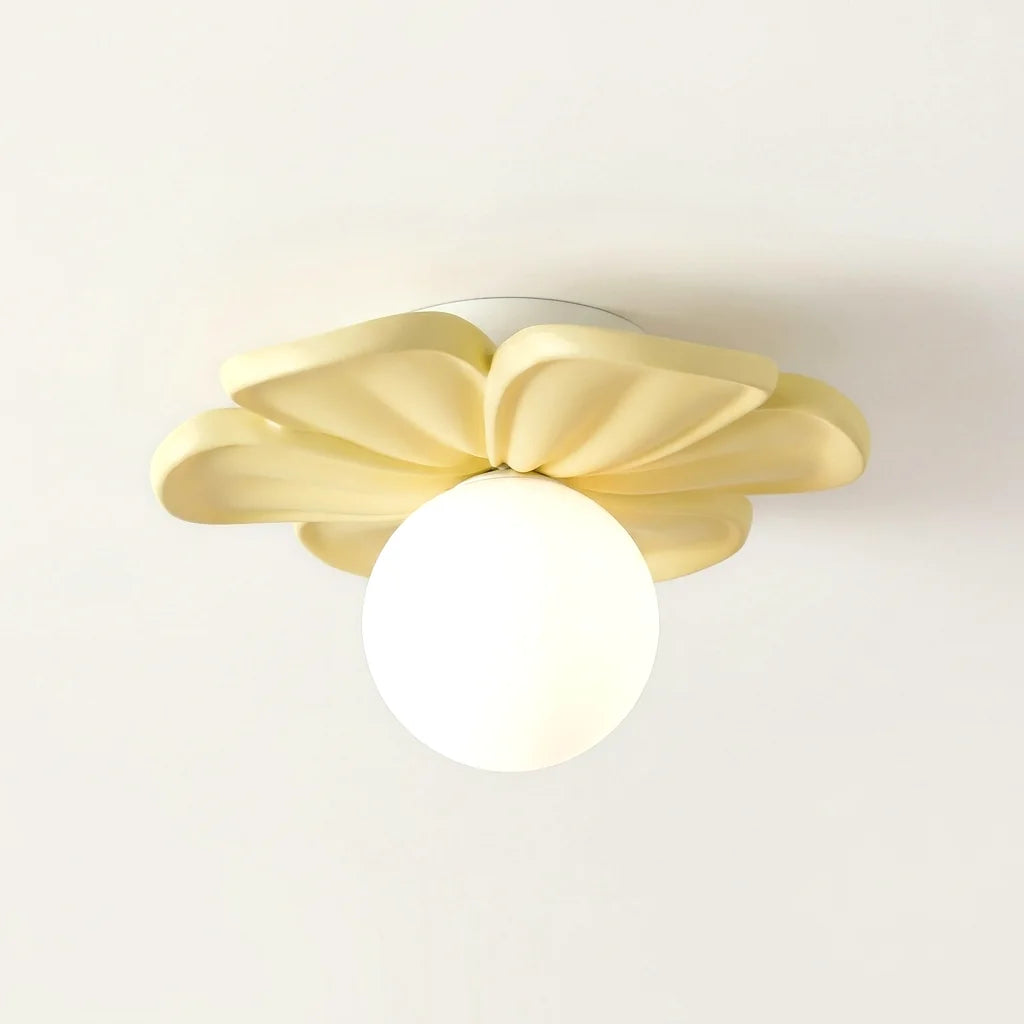 Plafonnier fleur aux pétales jaunes