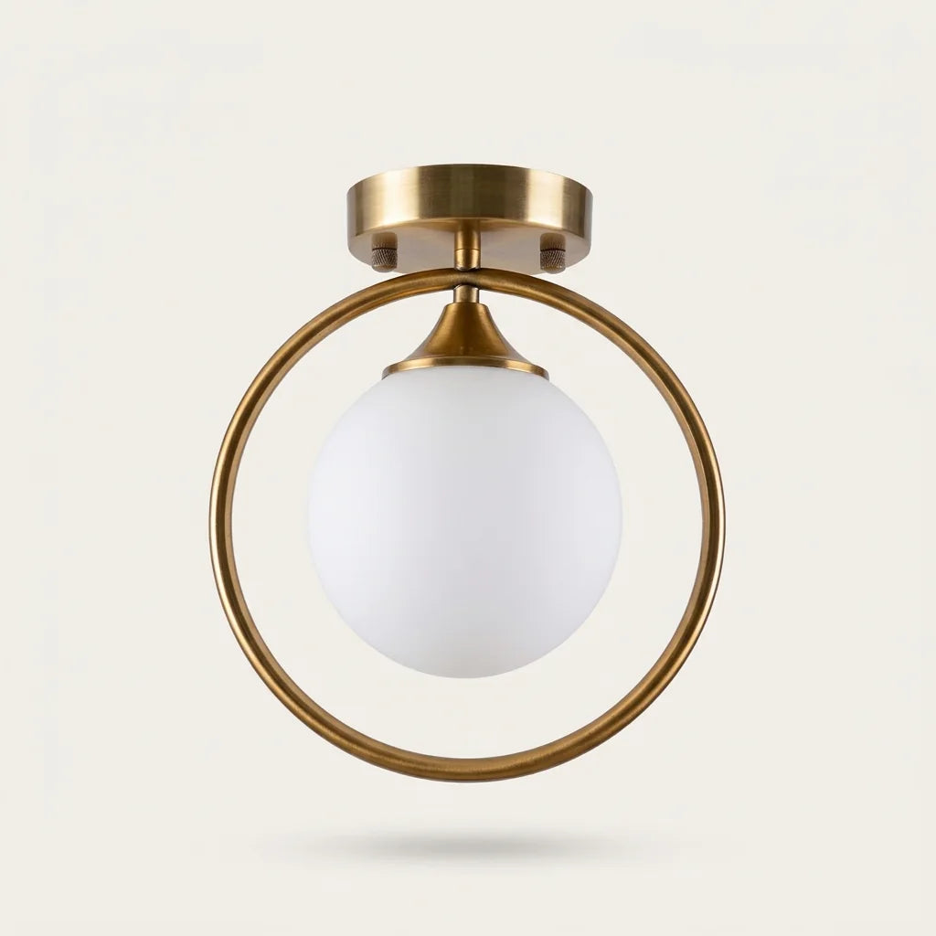 Plafonnier modèle B à anneau laiton, globe opalin