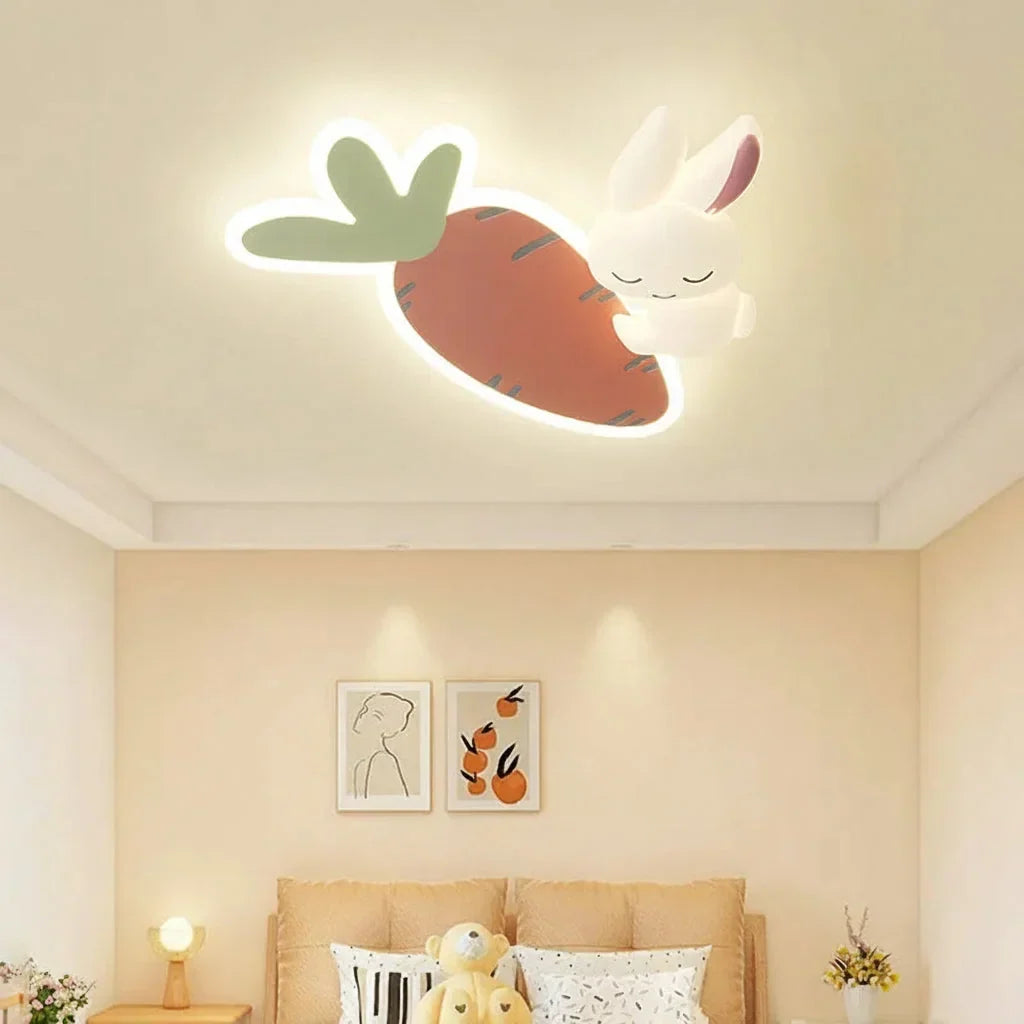 Plafonnier lapin et carotte dans une chambre chaleureuse