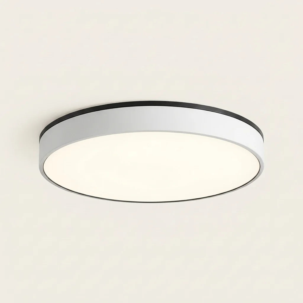 Plafonnier LED étanche rond à liseré noir