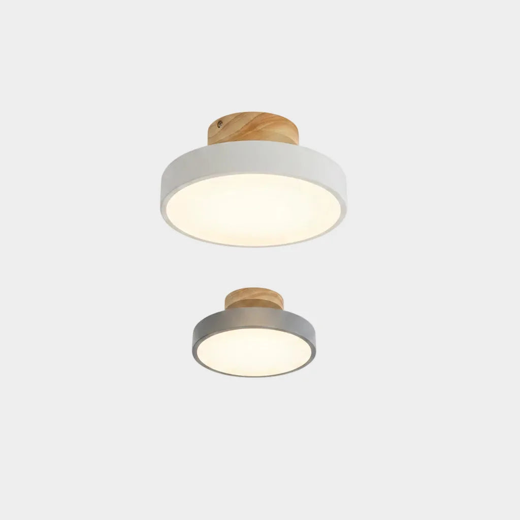 Plafonniers macaron blanc et gris avec rosace en bois