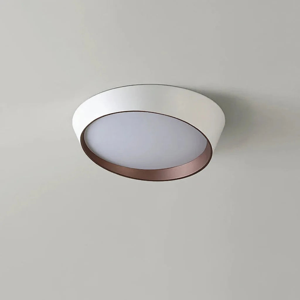 Plafonnier tambour blanc dans une pièce claire