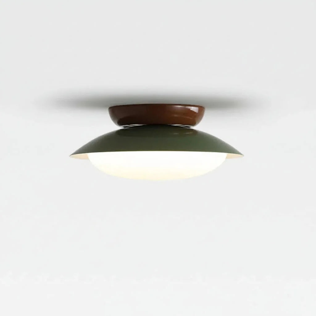 Plafonnier soucoupe vert au plafond