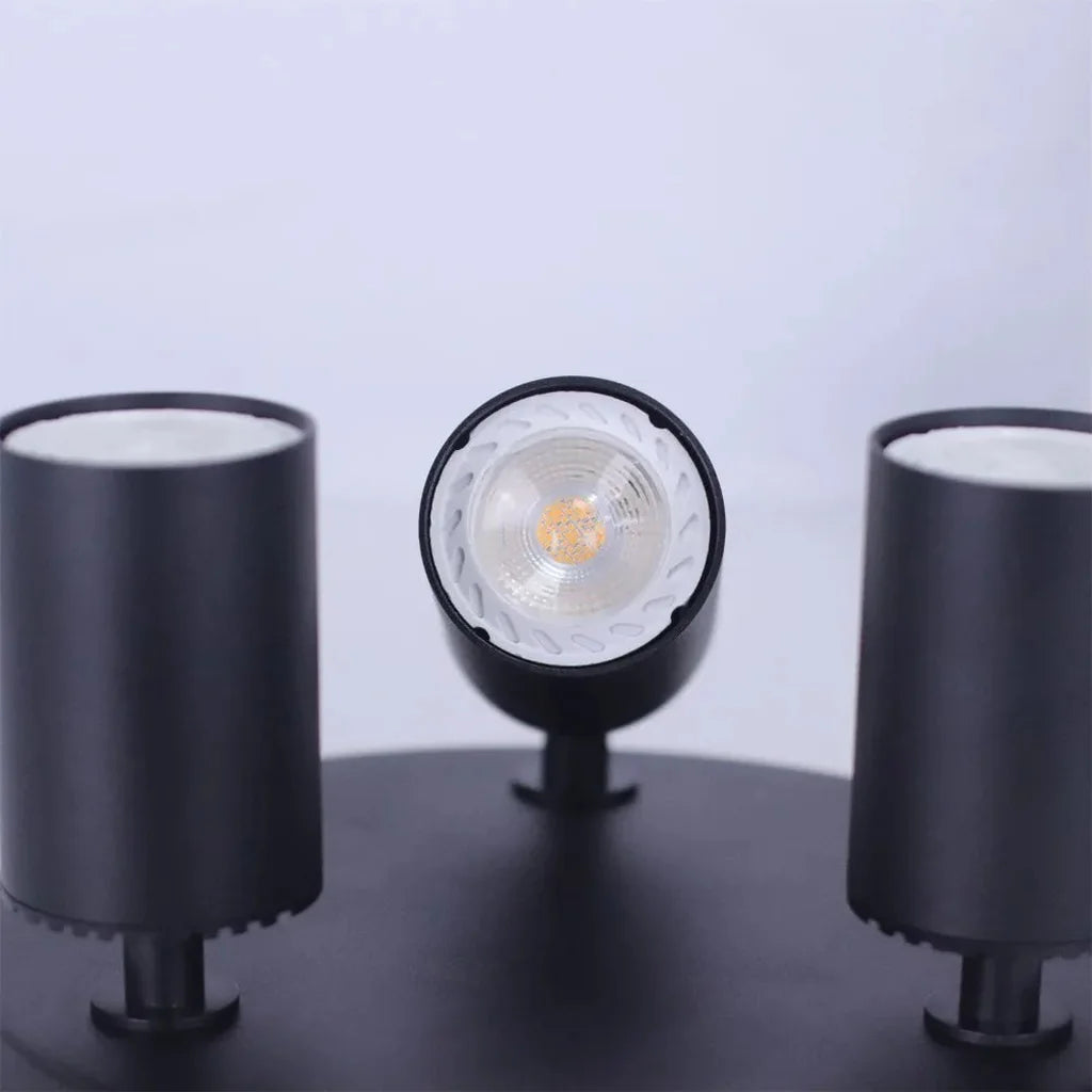 Têtes de spots GU10 orientables vues de près