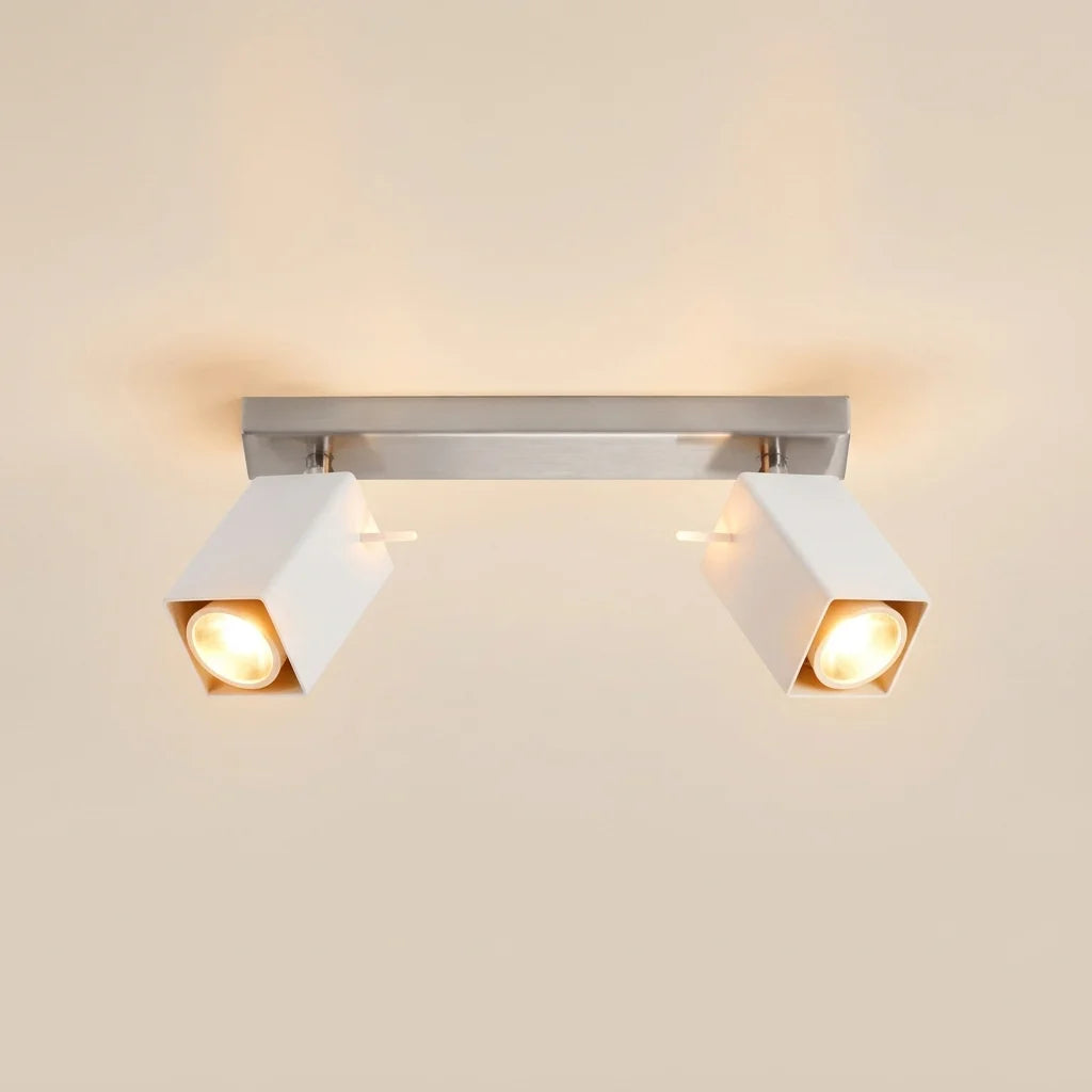 Plafonnier spots orientables carrés allumé