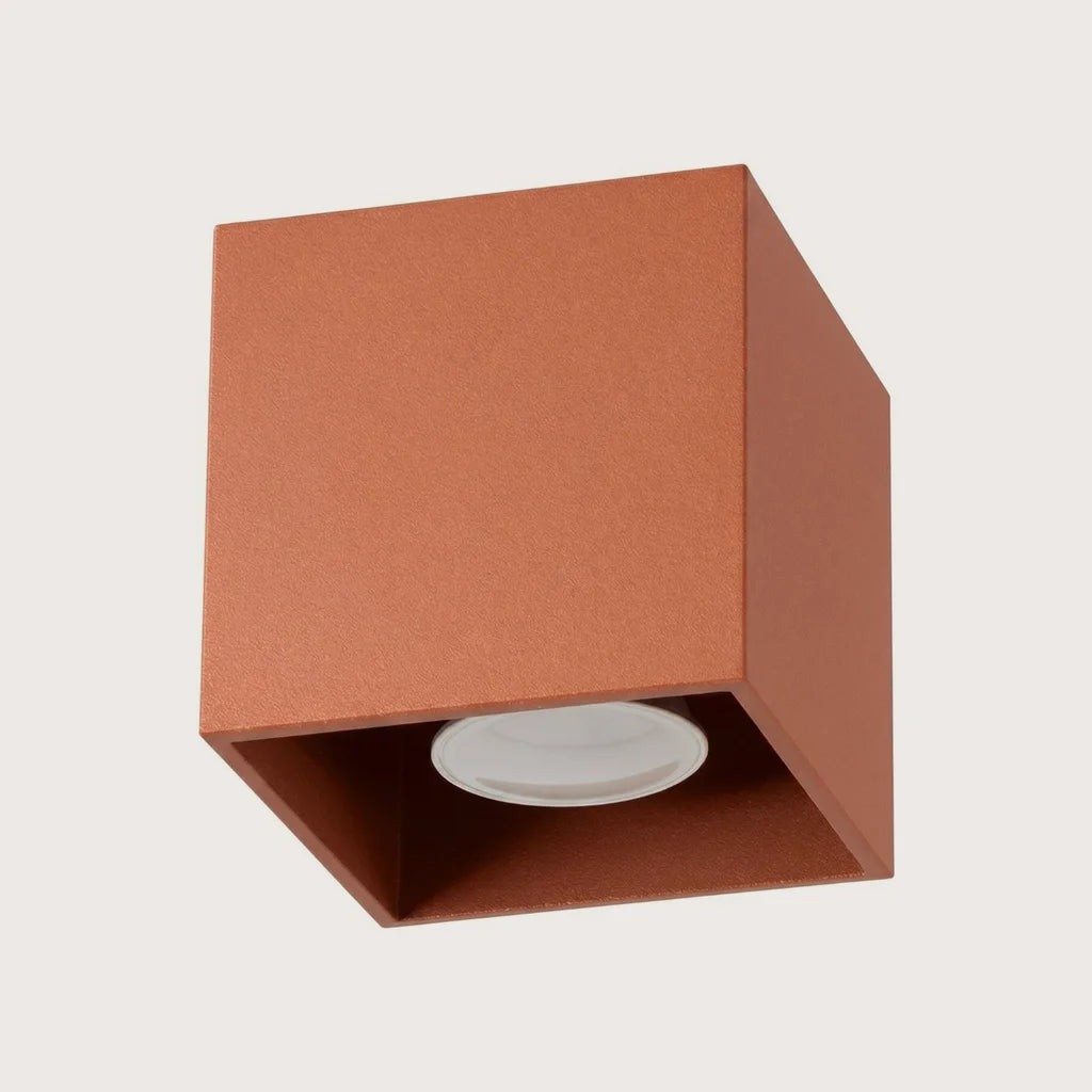 Spot plafond cube en saillie, coloris ocre rouge (1 spot – aluminium)