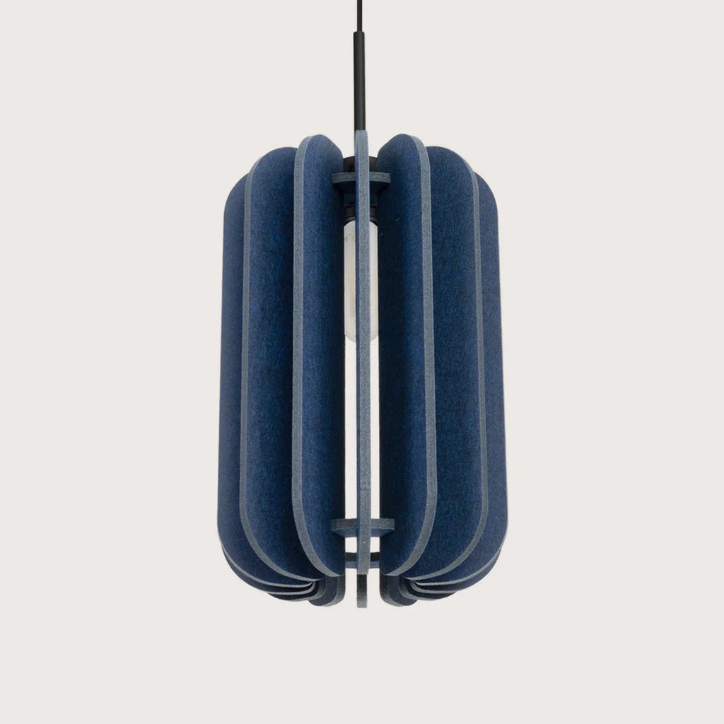 Suspension abat-jour en feutre à lamelles, coloris bleu marine et noir (Ø 27 cm)