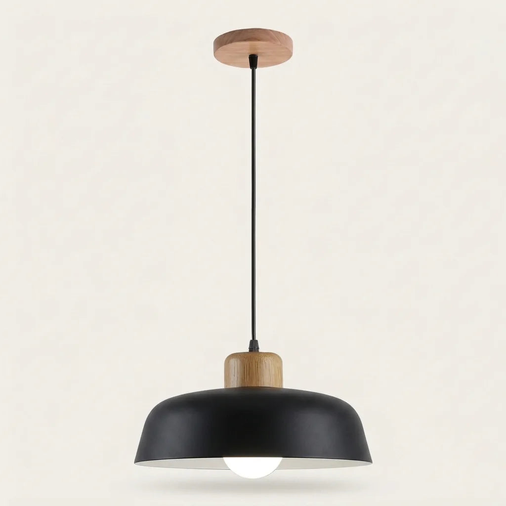 Suspension en aluminium noir à col en bois