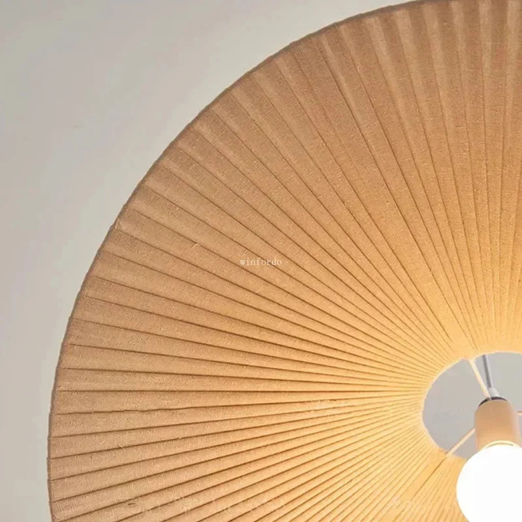 Tissu plissé éclairé de l’intérieur, vu de près