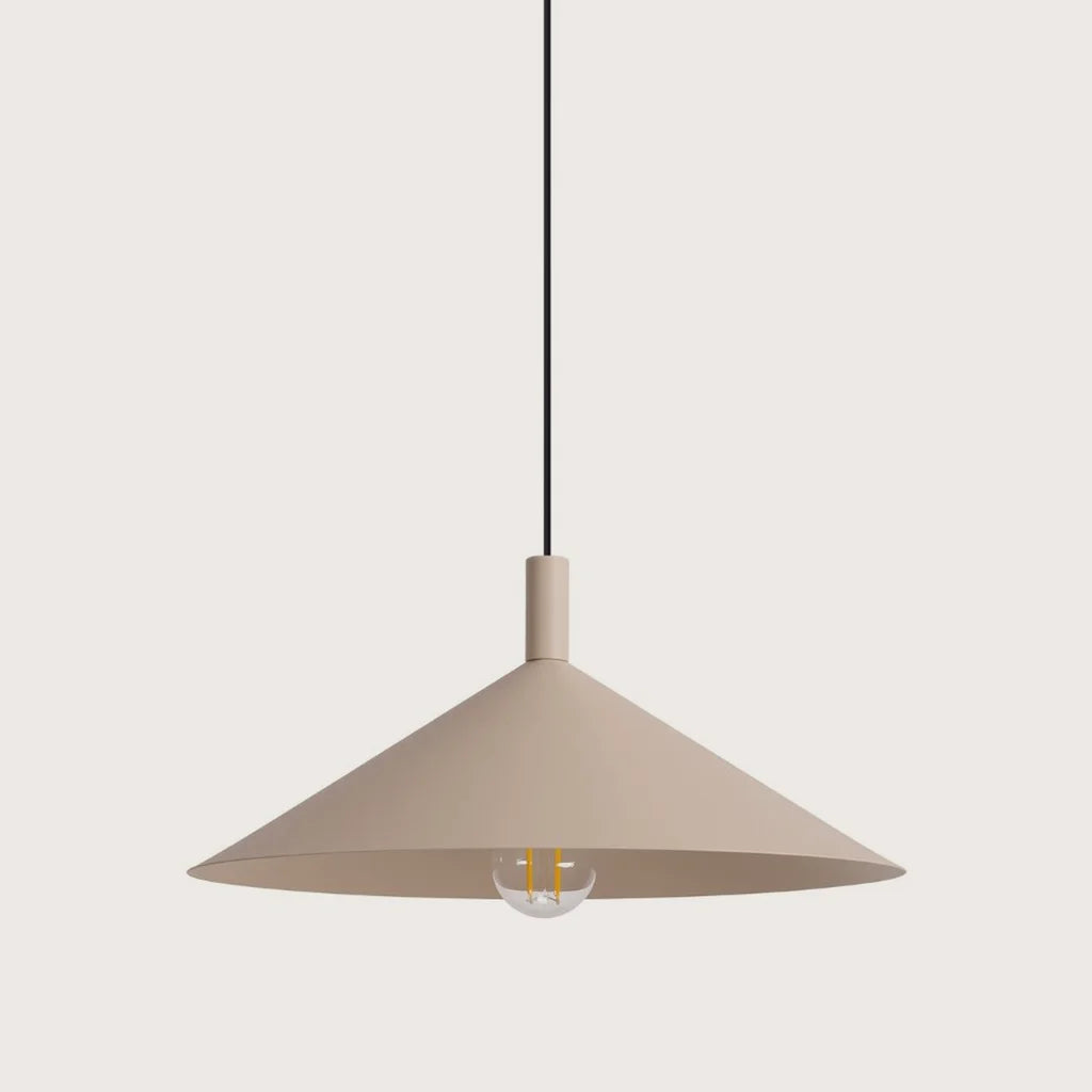 Suspension cône en acier, coloris taupe (1 lumière – Ø 40 cm)